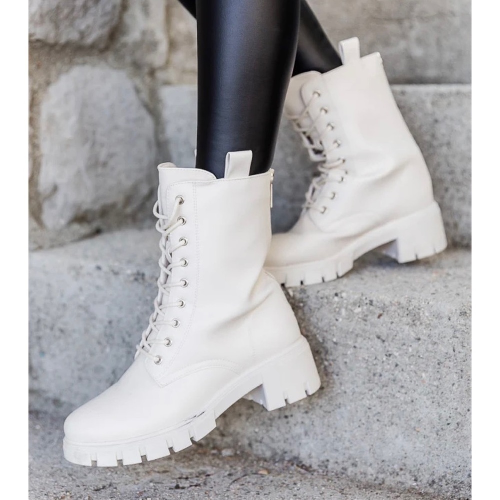 Pink Lily TRINA Ivory Leather COMBAT Mid Calf Chunky BOOTS SIZE 10